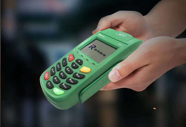 免費POS機辦理是真的嗎？警惕陷阱，避免上當！